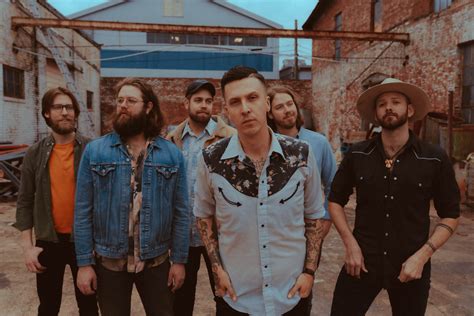 American aquarium band - Suddenly, American Aquarium went from playing gigs in every desolate dive bar, dance hall, and honky tonk, to a smattering of bartenders and a few stoic inattentive regulars, to filling small theaters with 100, then 200, and eventually selling out venues. The band has basically been in the same configuration since 2008 with one recent addition.